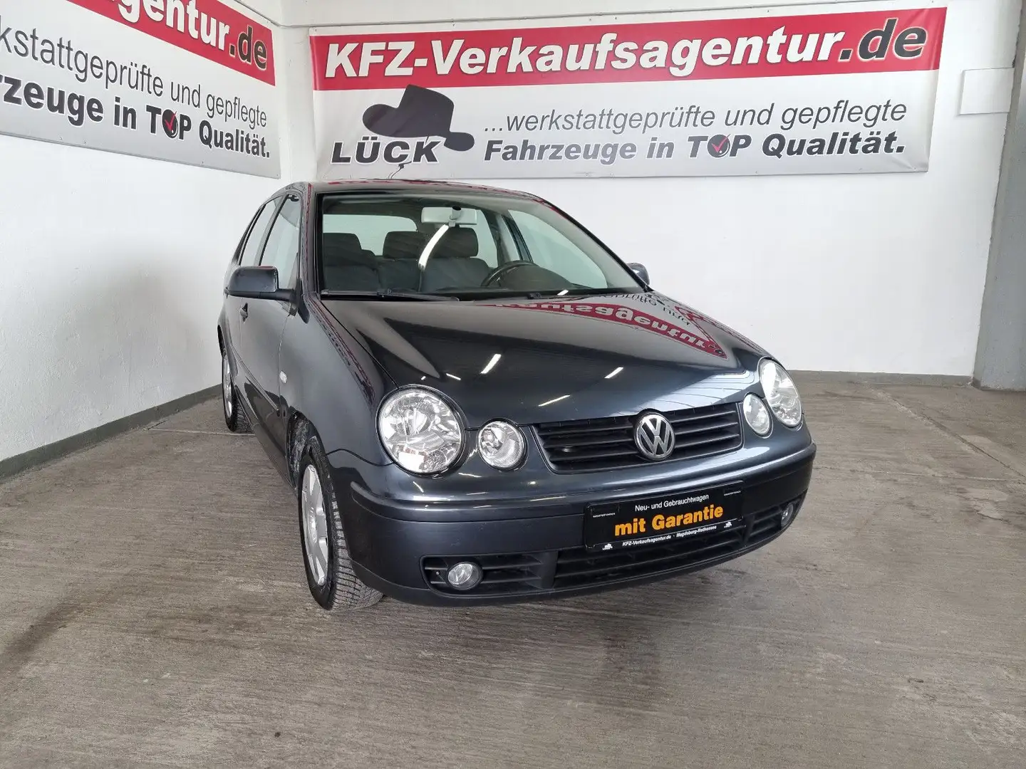 Volkswagen Polo IV, TÜV/AU Neu, inkl. 1 Jahr Garantie Bleu - 1