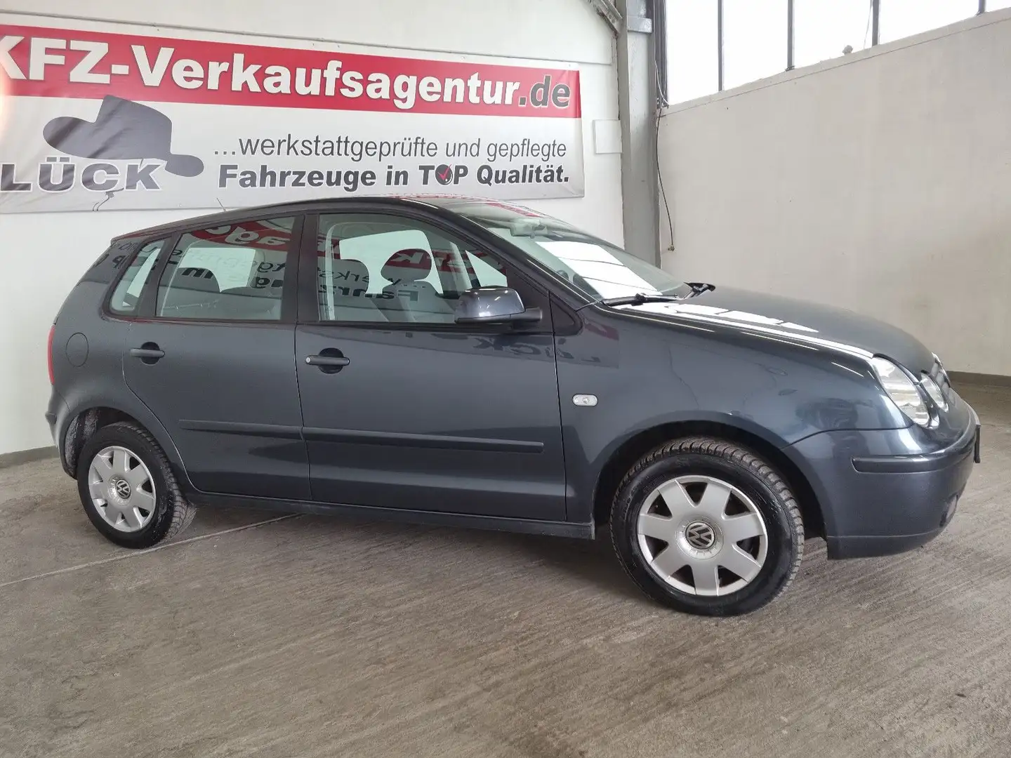 Volkswagen Polo IV, TÜV/AU Neu, inkl. 1 Jahr Garantie Bleu - 2