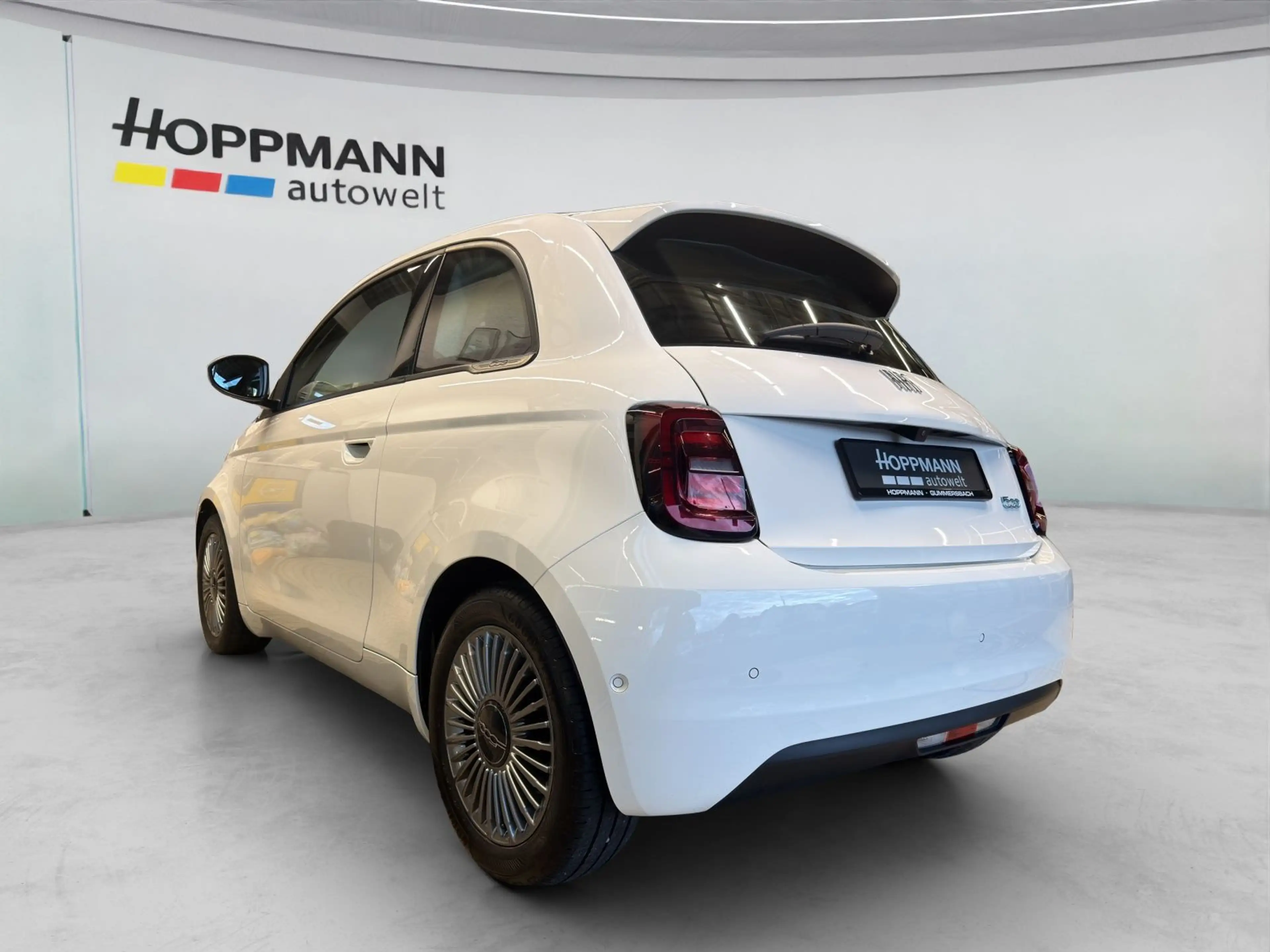Fiat 500e . — photo 5