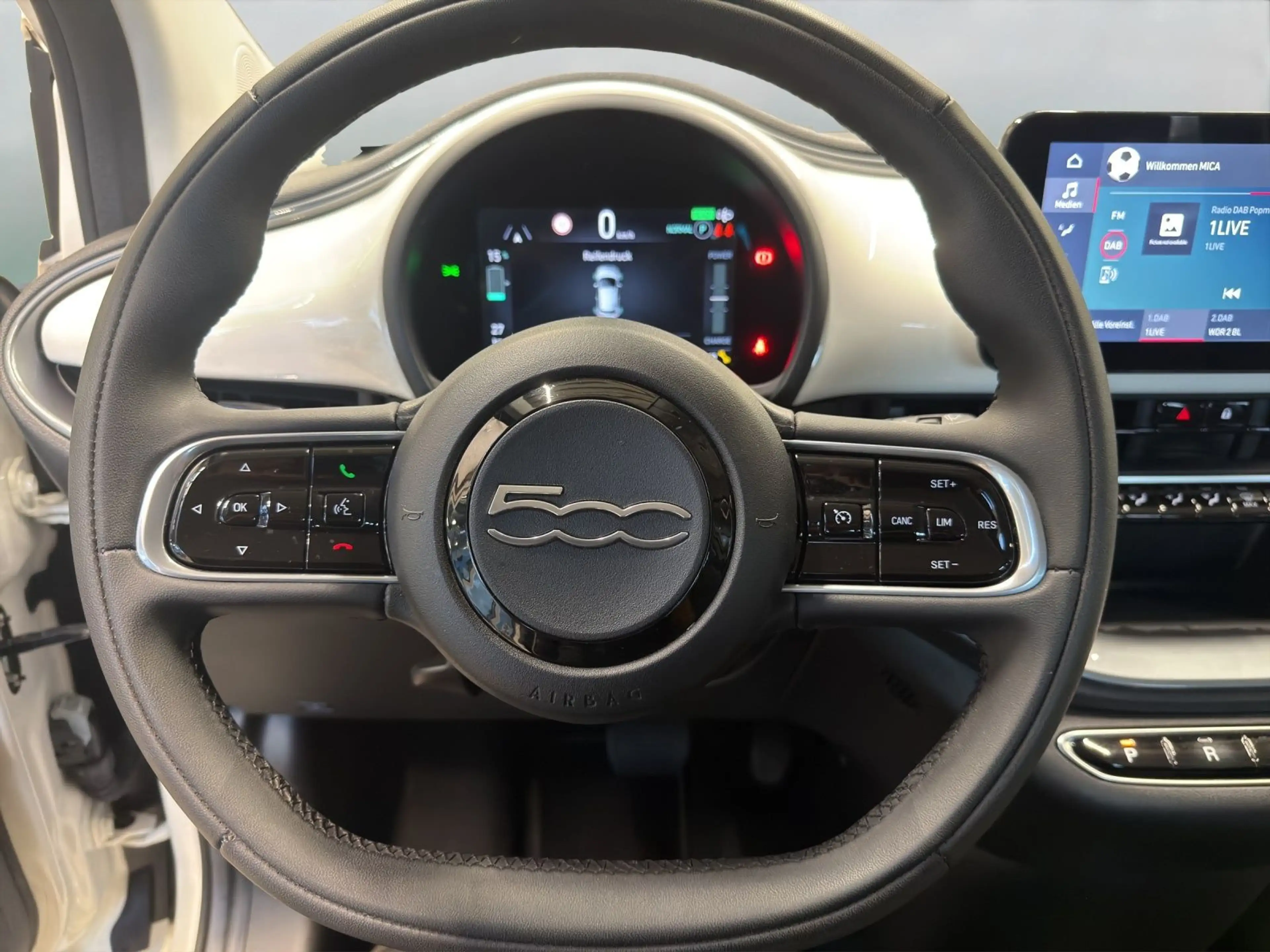 Fiat 500e . — photo 11