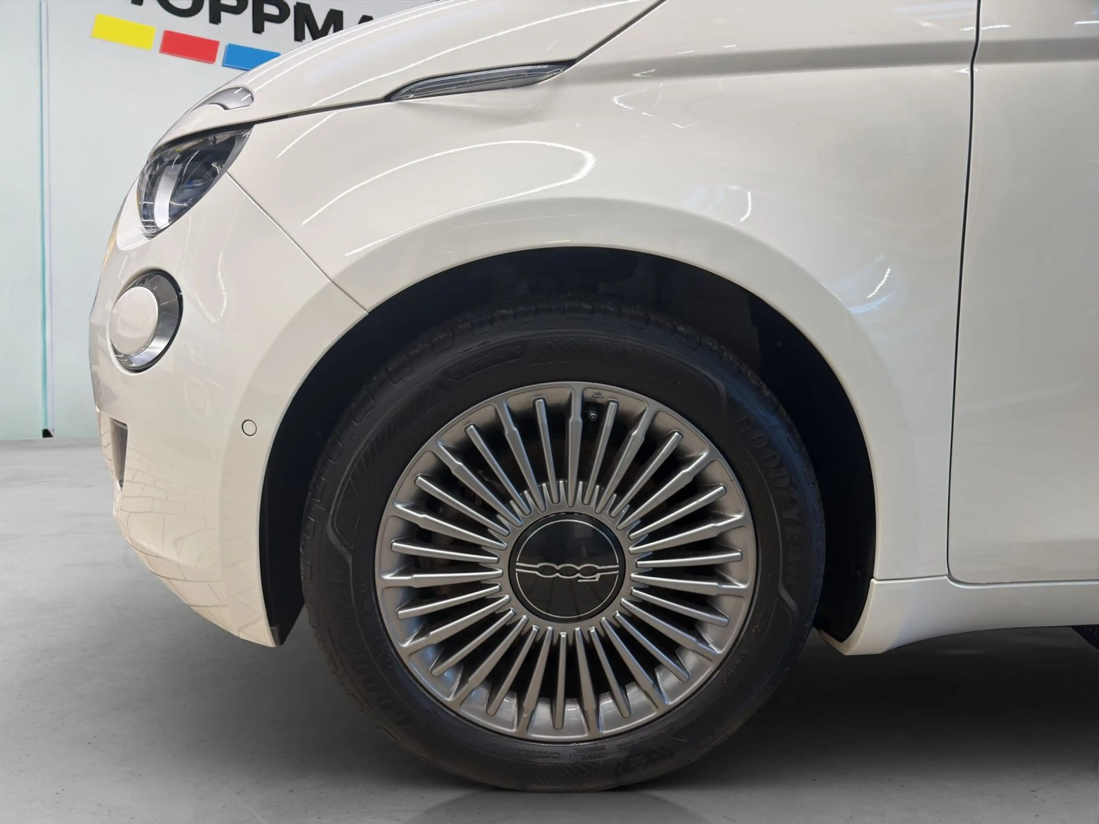 Fiat 500e . — photo 7