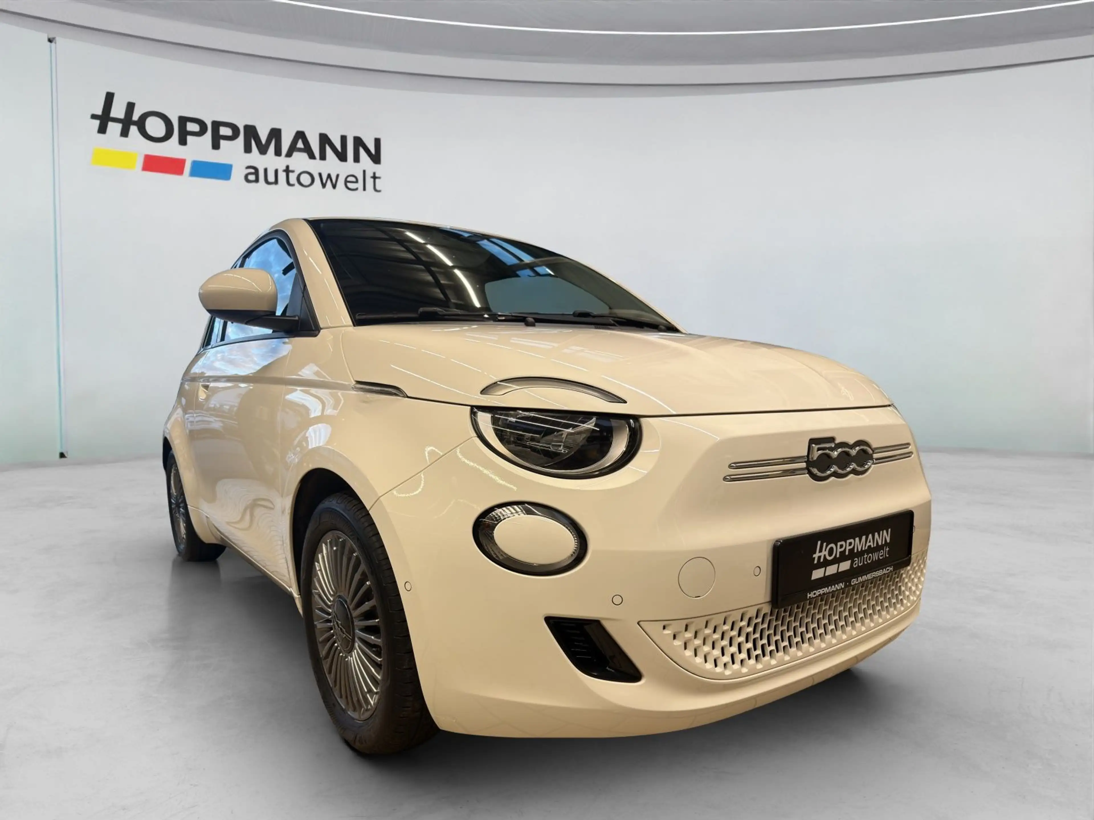 Fiat 500e . — photo 3