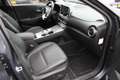 Hyundai KONA EV PREMIUM 64KWH / CAMERA- NAVIGATIE- LEDER STOELV Grijs - thumbnail 5