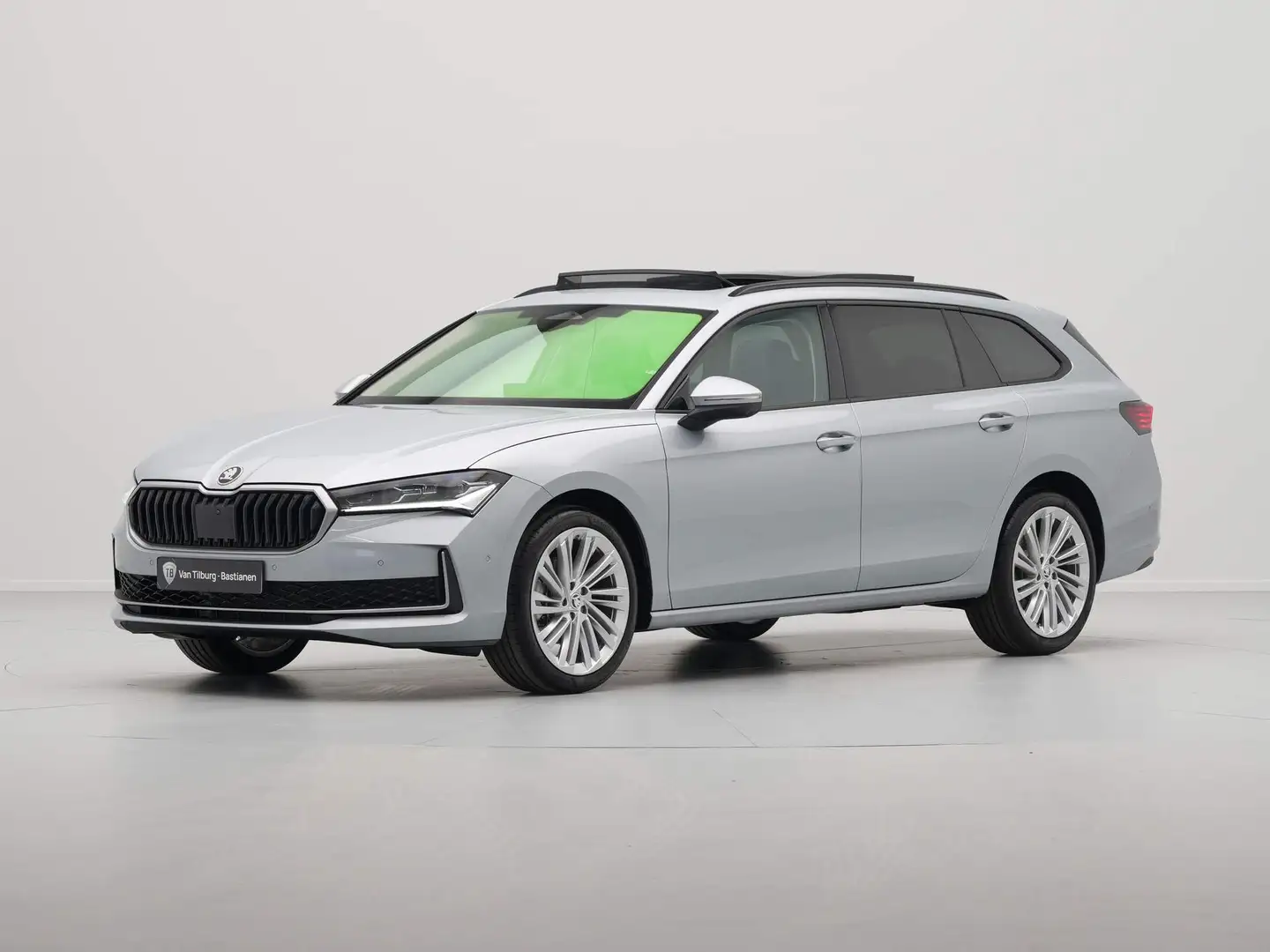 Skoda Superb Combi 1.5 TSI MHEV Business Edition Grijs - 2