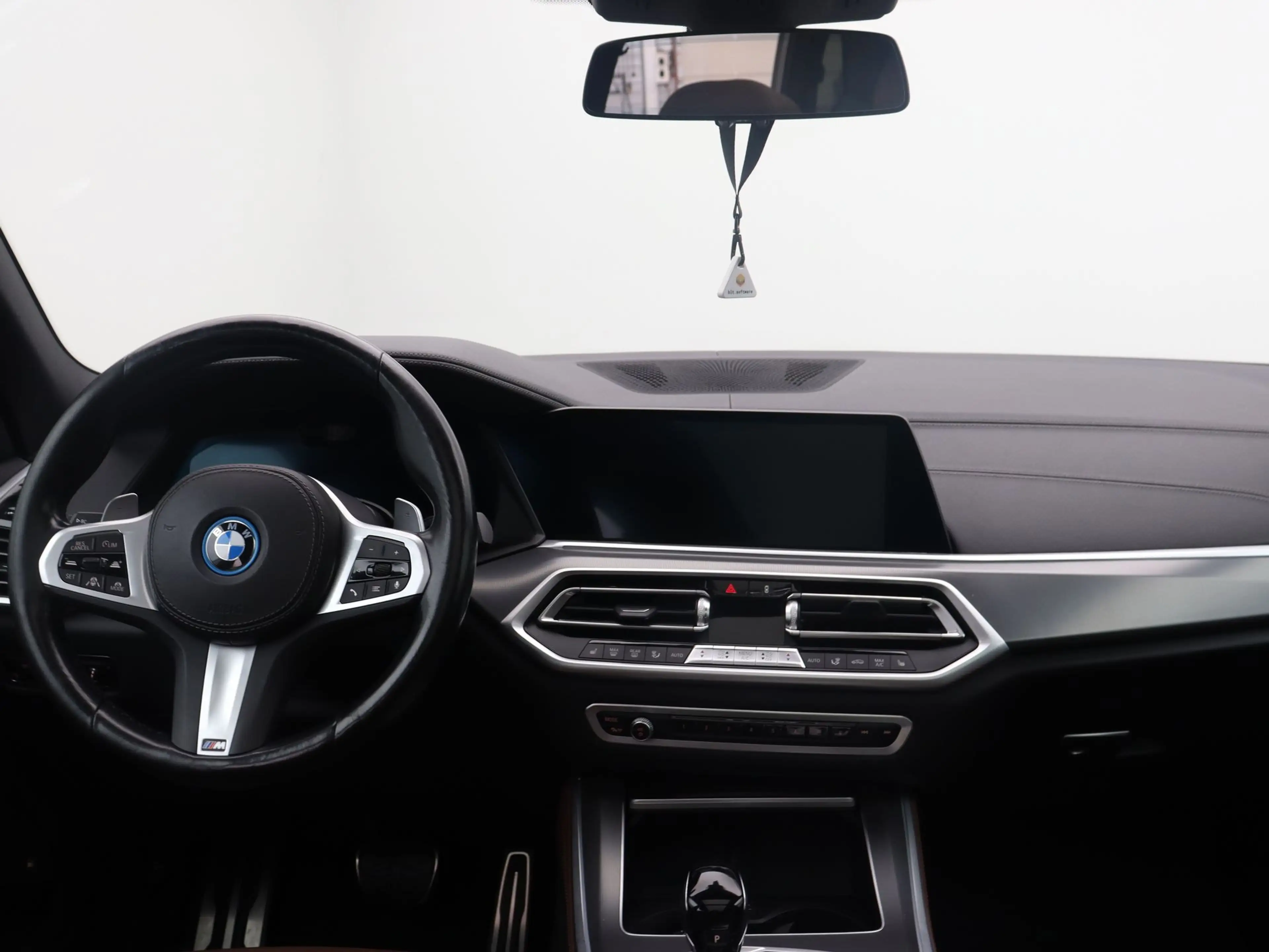 BMW X5 xDrive45e High Executive SoH 97% — photo 13