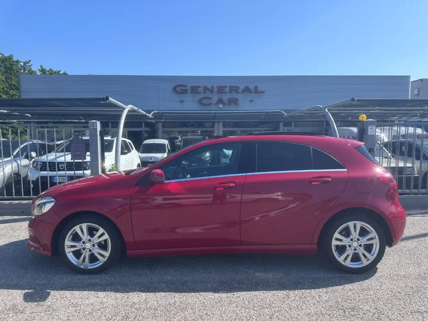 Mercedes-Benz A 180 d Automatic Sport Rosso - 1