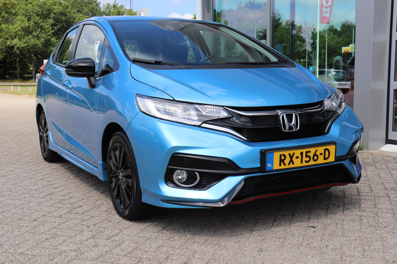 Honda Jazz 1.5 i-VTEC 130pk CVT Dynamic — photo 4