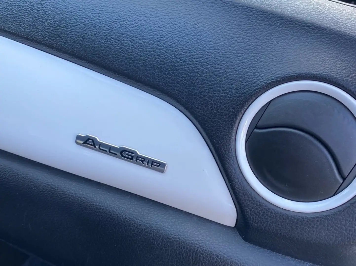 Suzuki Vitara Vitara 1.6 ddis Bianco - 1