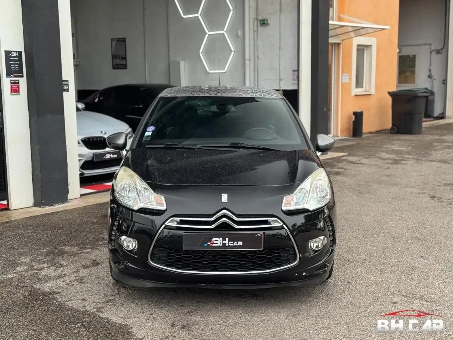 Citroen DS 3 1.2L 80cv SOCHIC Noir - 2