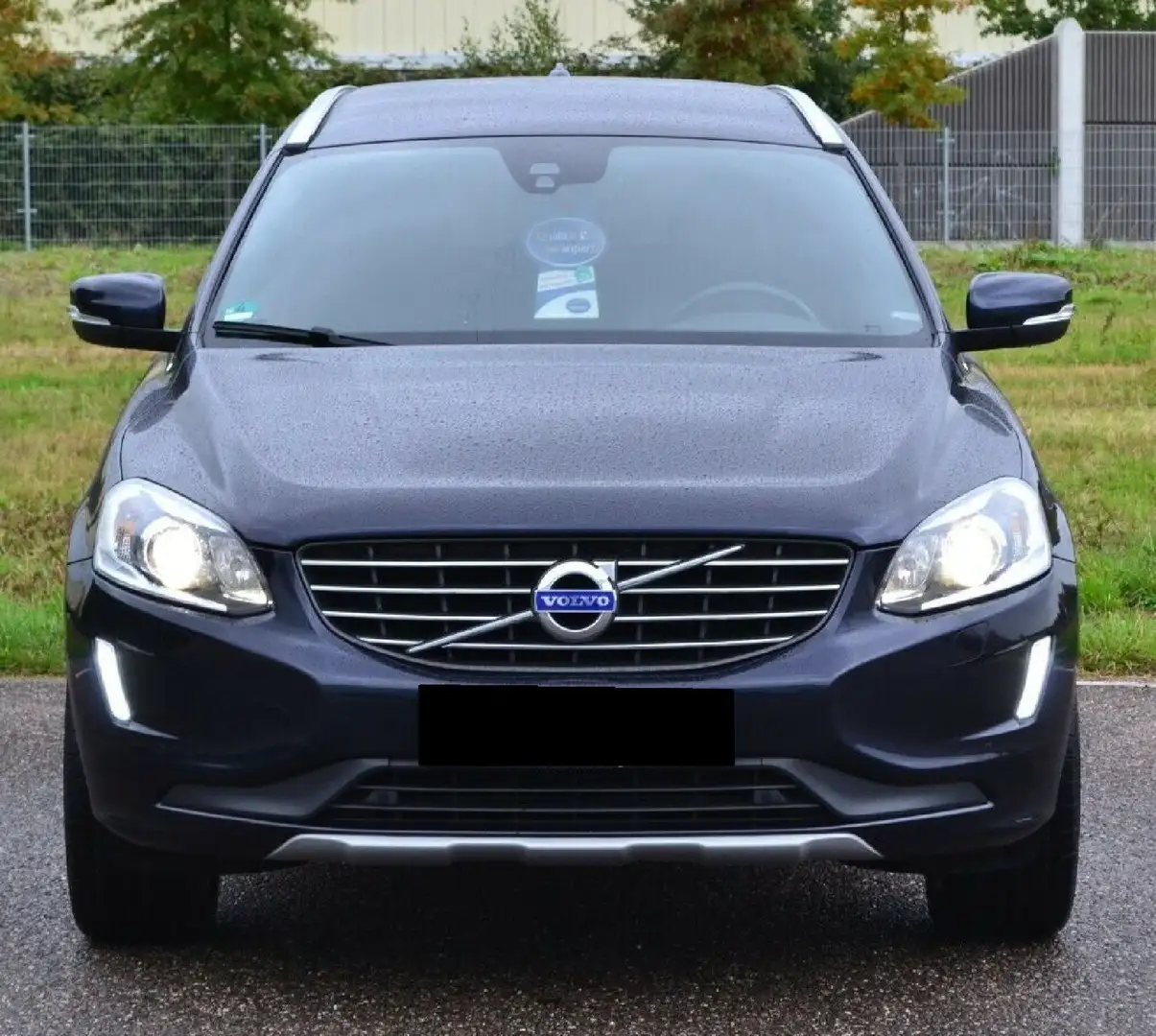 Volvo XC60 XC60 MomentumWinterpBusinesspFamilypFWD Geartr Blau - 2
