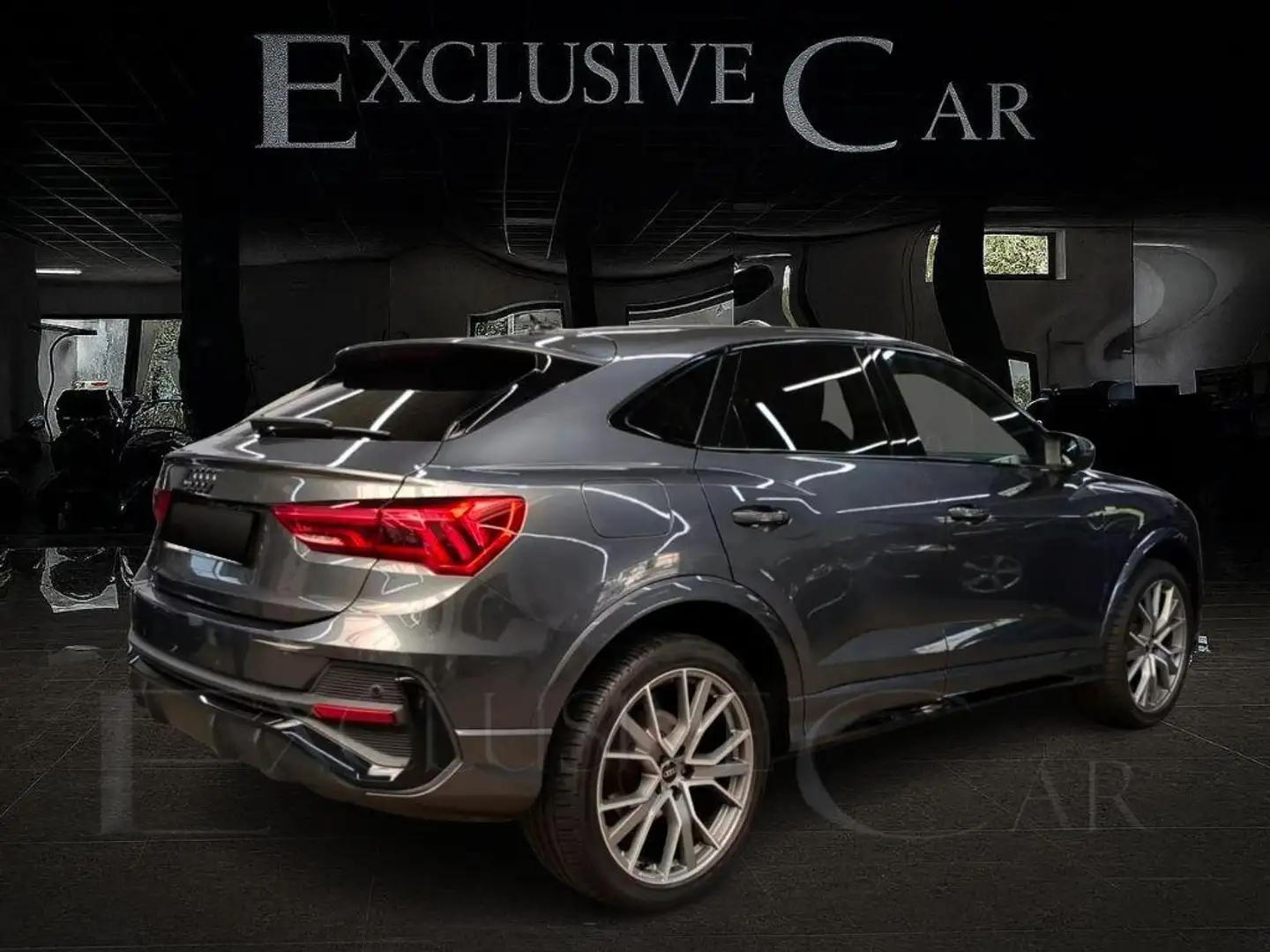 Audi Q3 SPB 35 TFSI S line edition Grau - 2