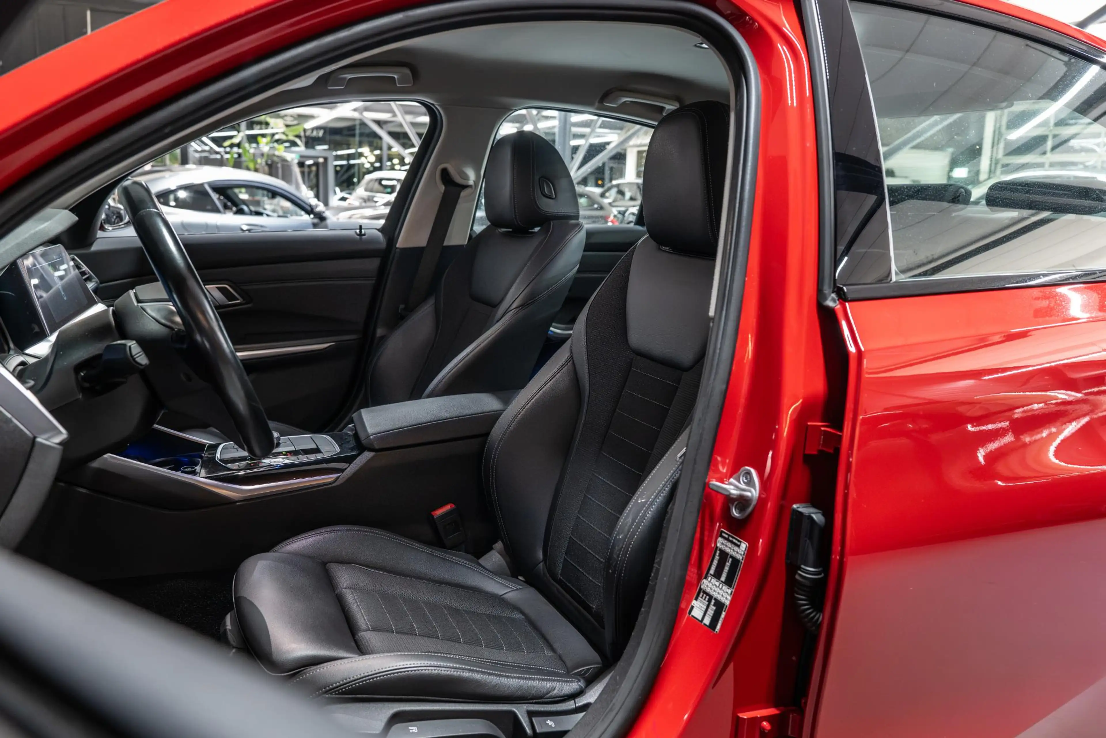 BMW 330 3-serie 330i Sportstoelen | Dealer Onderhouden — photo 3