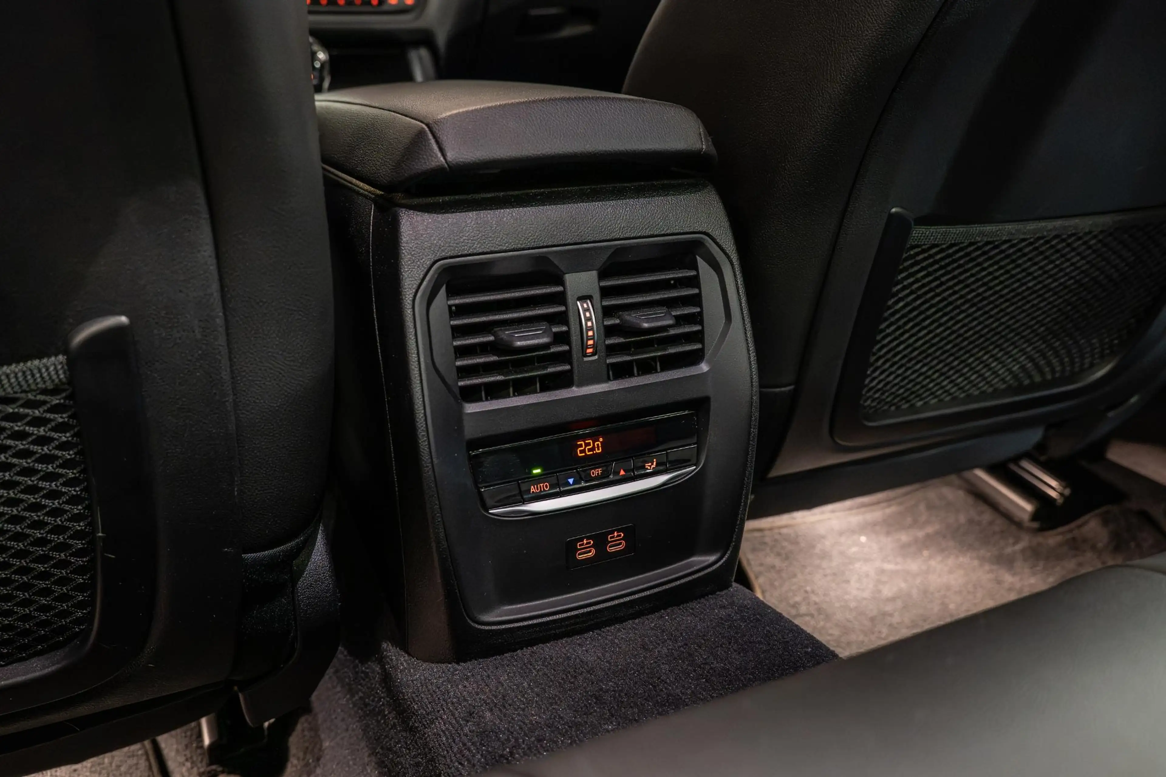 BMW 330 3-serie 330i Sportstoelen | Dealer Onderhouden — photo 15
