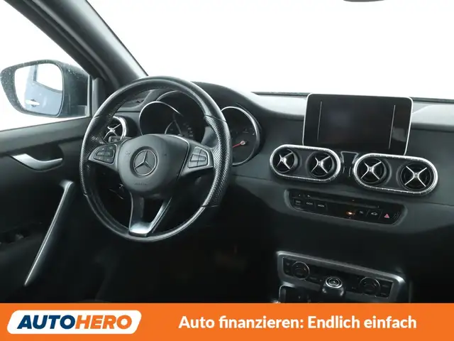 Mercedes-Benz X-Class view 13