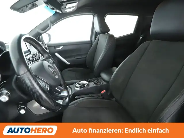 Mercedes-Benz X-Class view 10