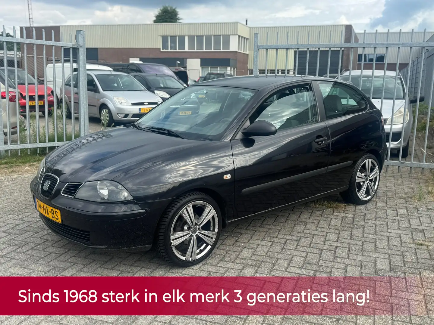 SEAT Ibiza 1.4-16V Stella! Airco ECC l 17' LMV l Elek pakket Zwart - 1