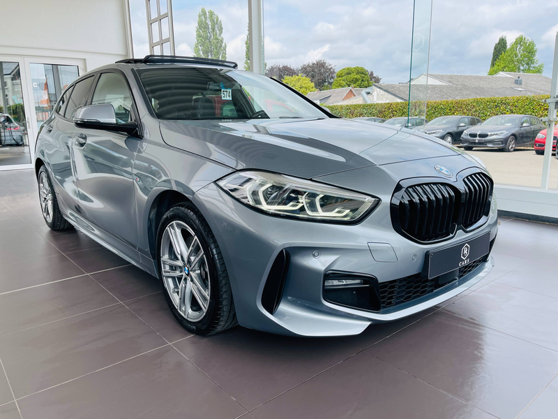 BMW 118 iA ** GARANTIE + PACK M + TOIT PANO + LED + GPS + CUIR *** — photo 3