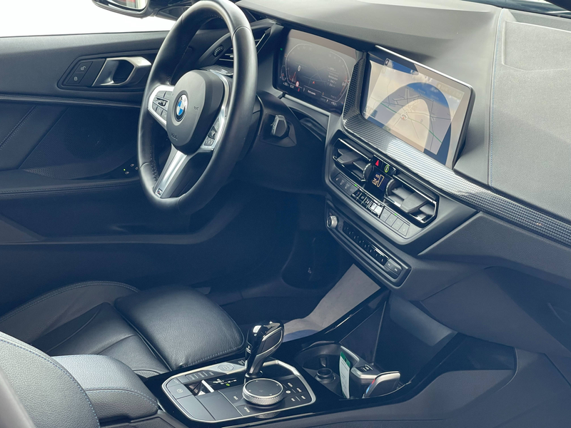 BMW 118 iA ** GARANTIE + PACK M + TOIT PANO + LED + GPS + CUIR *** — photo 14