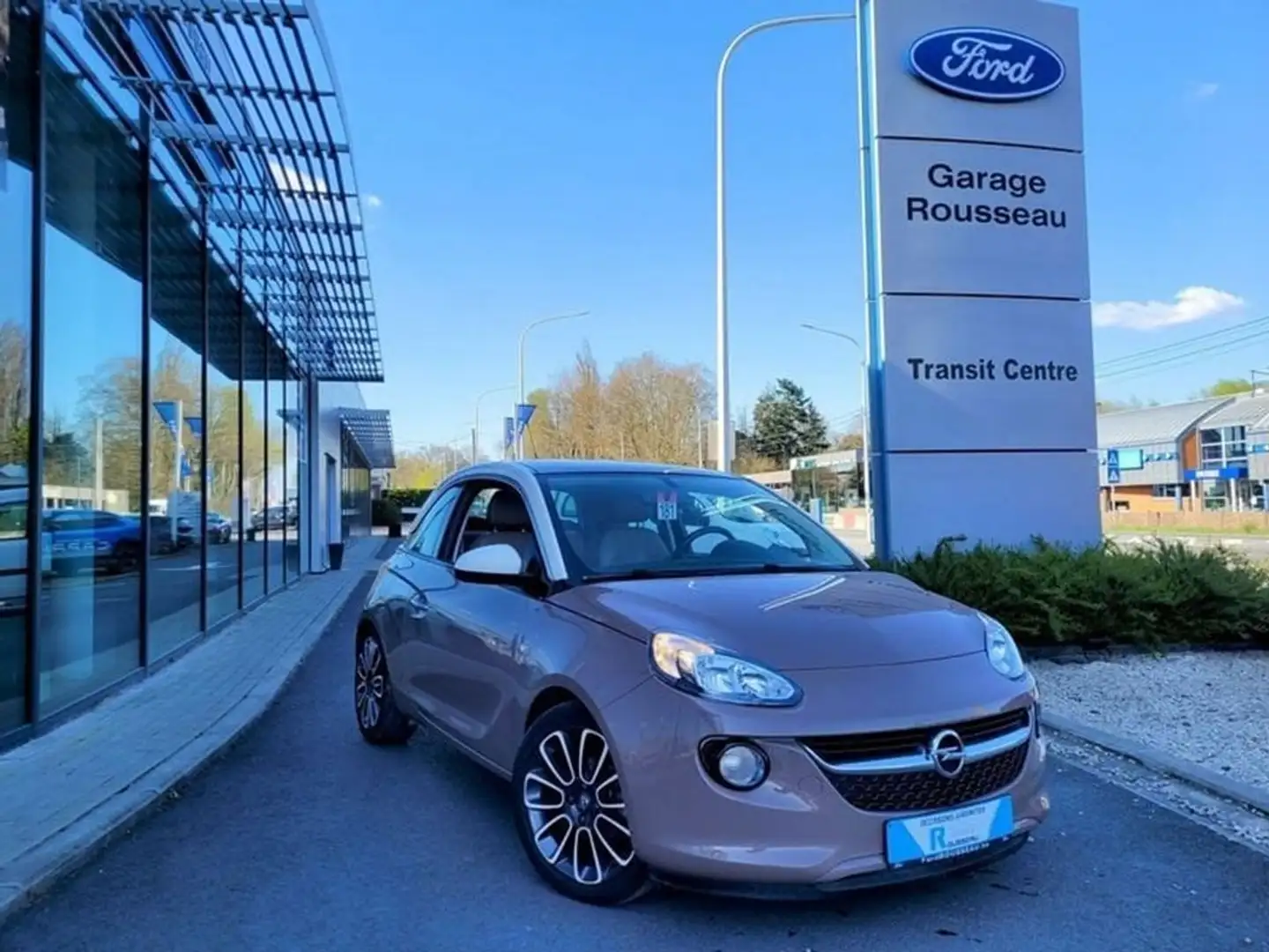 Opel Adam 1.2 i 69 cv - Garantie 12 mois Beige - 1
