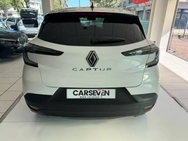 Renault Captur view 5
