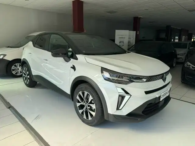 Renault Captur view 3