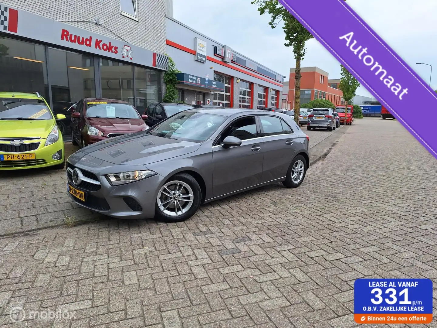 Mercedes-Benz A 180 ADVANTAGE AUTOMAAT / Carplay / Grijs - 1