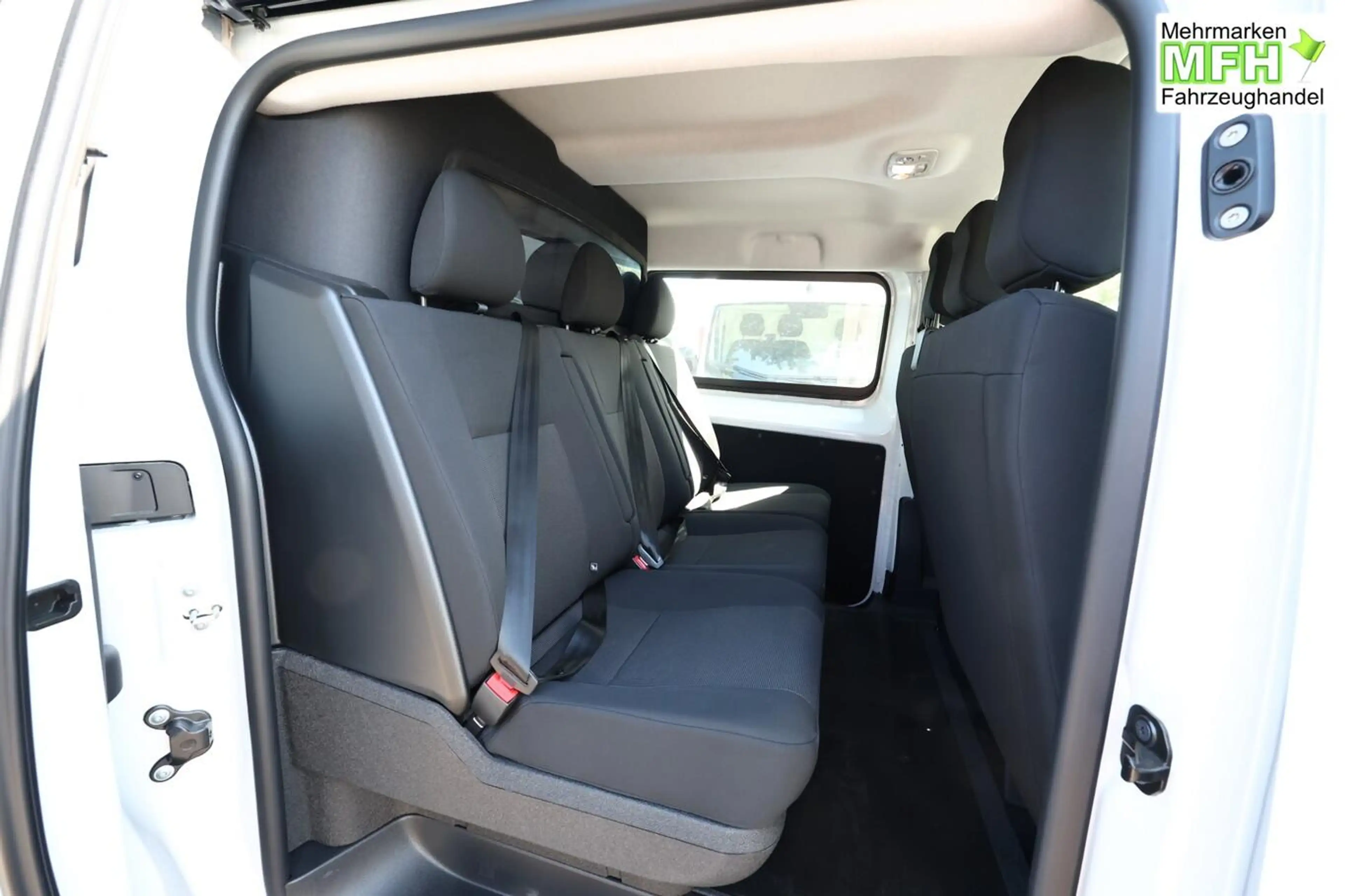 Fiat Scudo DoKa XL Temp Kam CarPlay PDC Vorb.AHK 110 kW (1... — photo 9