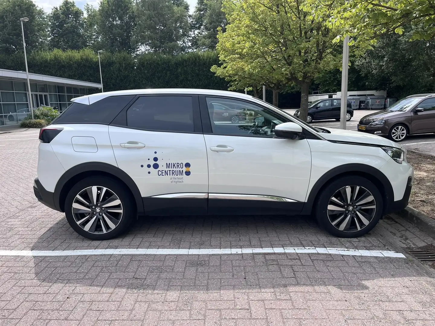 Peugeot 3008 1.2 PureTech Blue Lease Premium Wit - 2