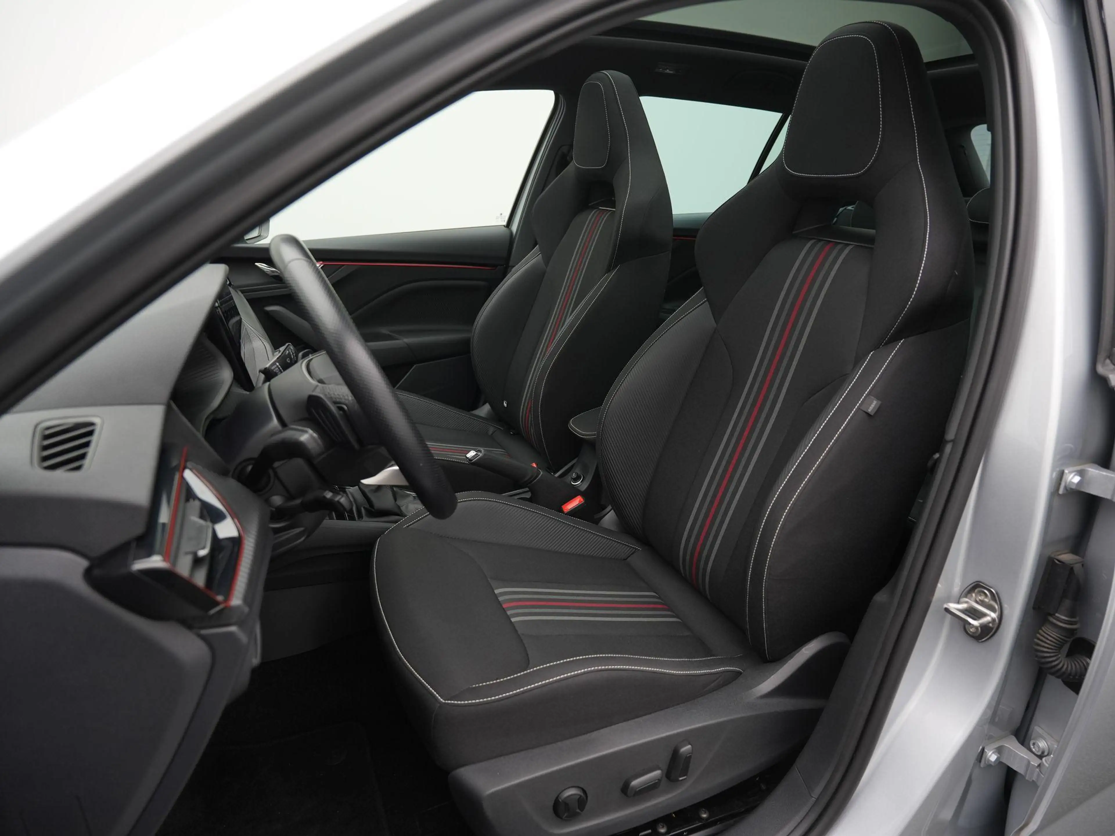 Skoda Kamiq 1.0 TSI 116pk Monte Carlo DSG | Panoramadak | Acht — photo 8