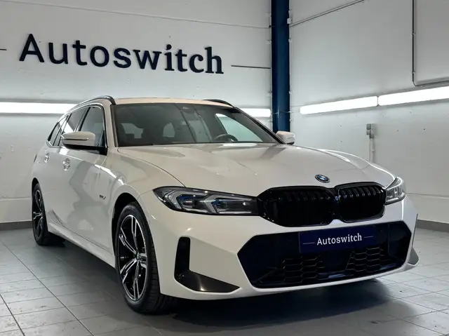 BMW 330 e Touring FACELIFT - M Sport/Act.Cruise/Stuurverw.
