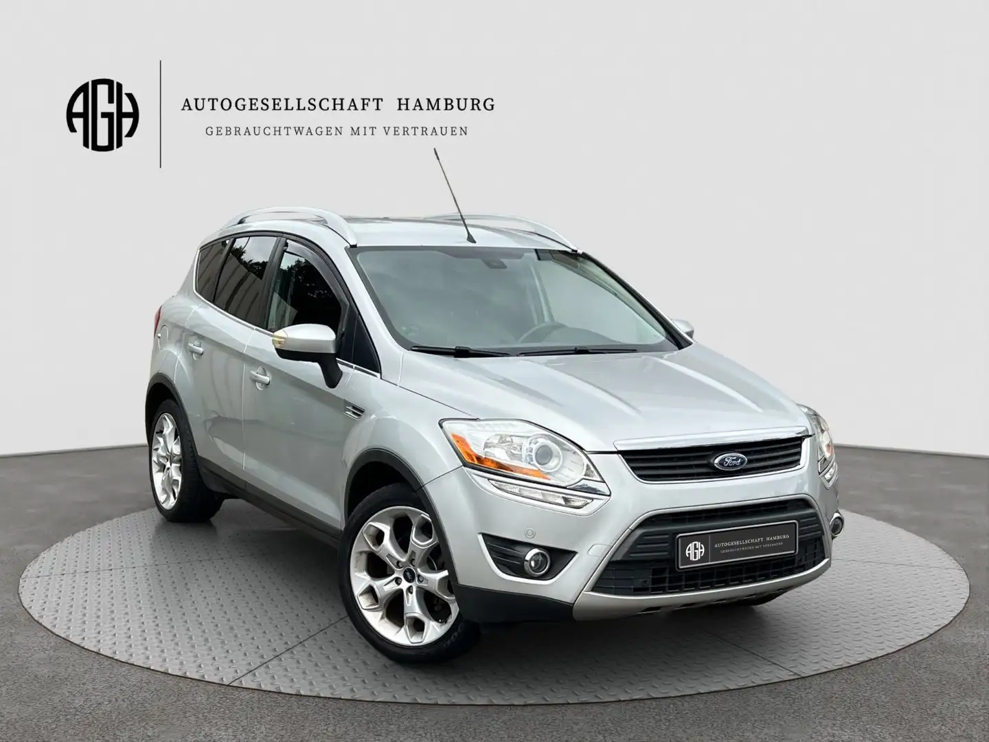 Ford Kuga 2.0 Titanium*Individual*KeylessGo*Navi*Lede Silber - 1