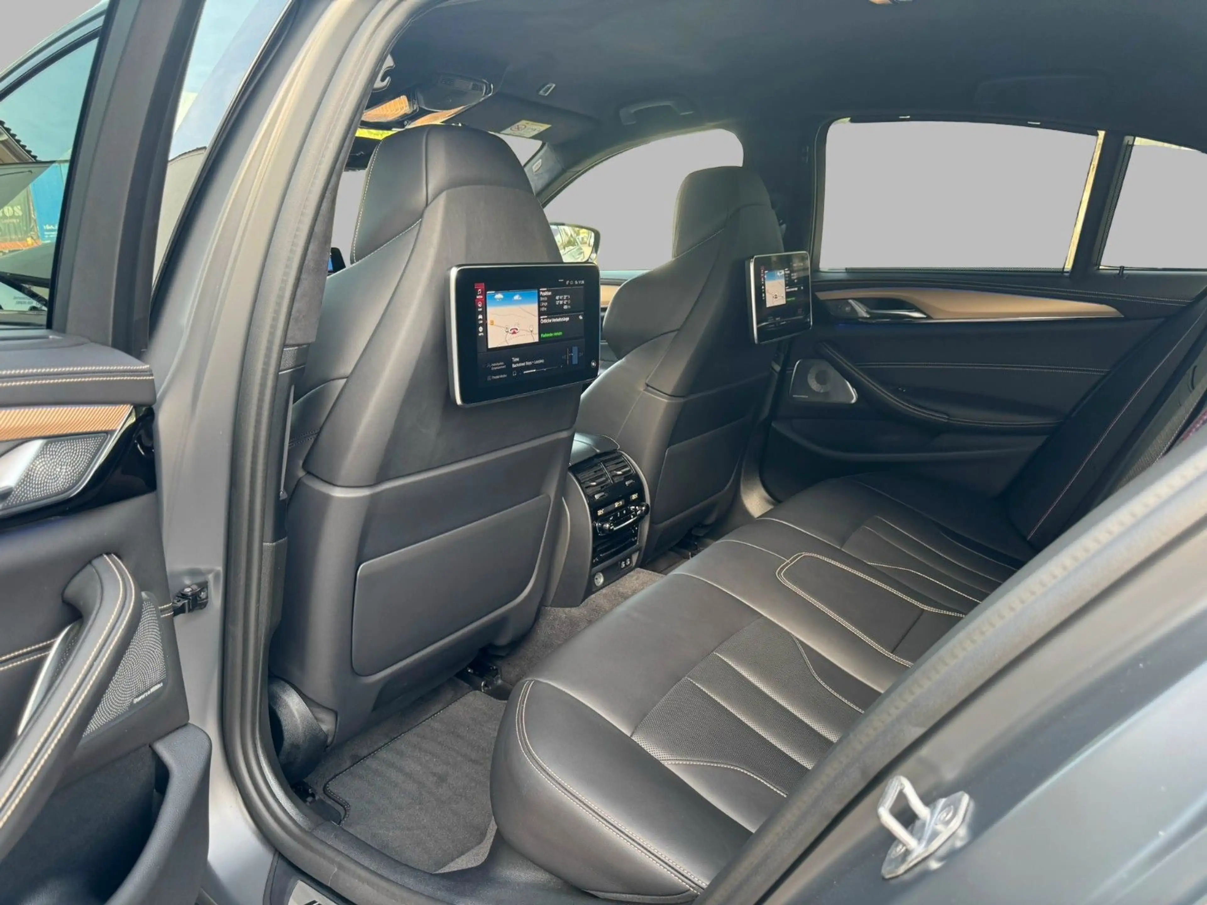 BMW M5 Limousine Competition — photo 14