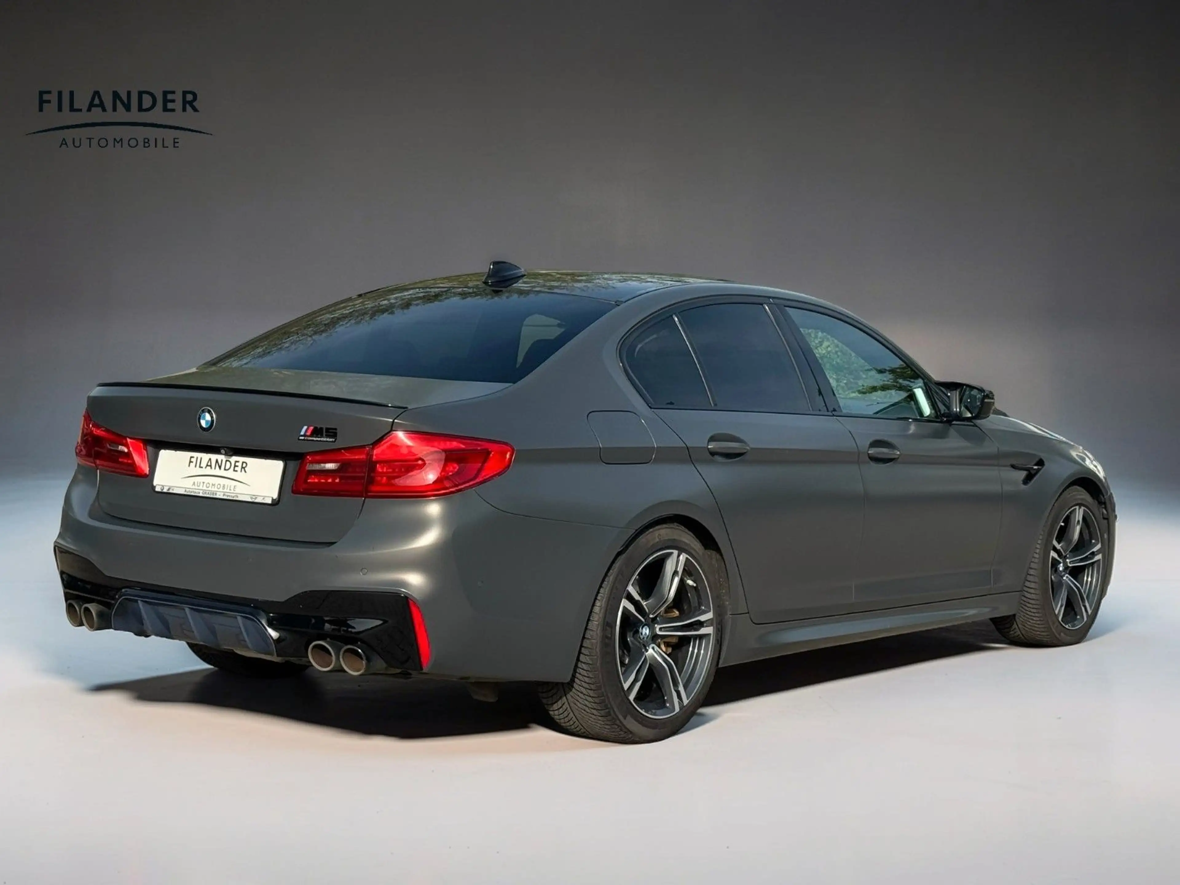 BMW M5 Limousine Competition — photo 3