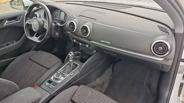Audi A3 view 10