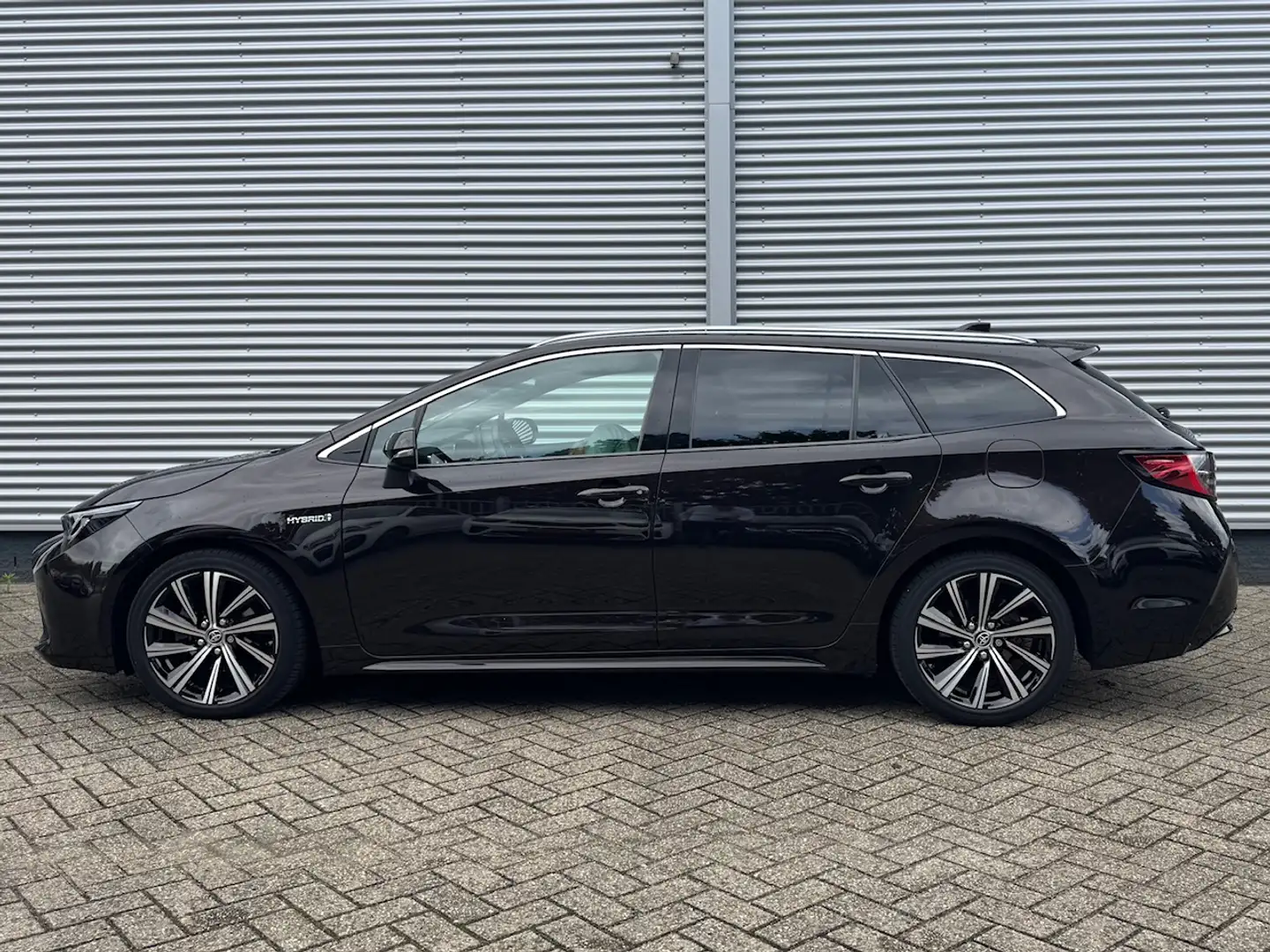Toyota Corolla Touring Sports 1.8 Hybrid 122pk CVT Dynamic | Trek Brun - 2