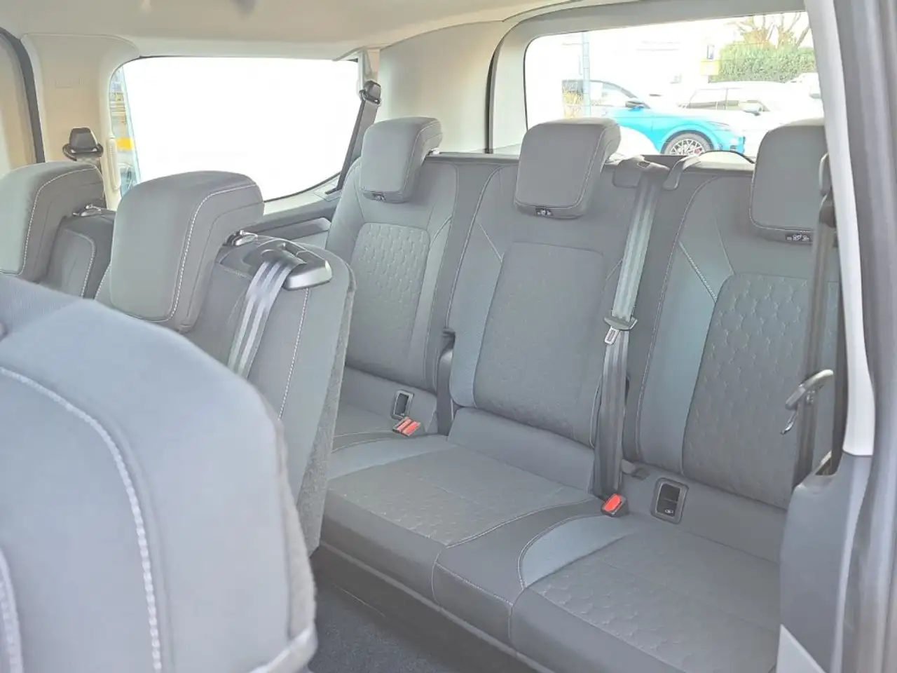 Ford Transit Custom Kombi 340 L1H1 2.5L PHEV Limited 15