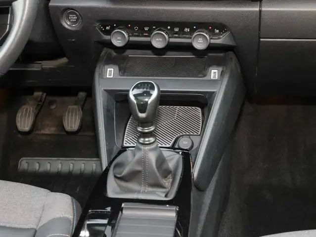 Citroen C4 view 10