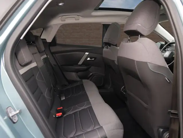 Citroen C4 view 9