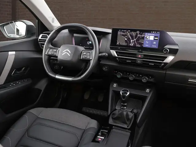 Citroen C4 view 11