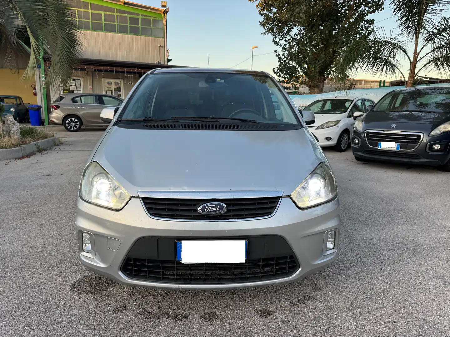 Ford C-Max 1.6 tdci Titanium c/esp 110cv dpf Silber - 2