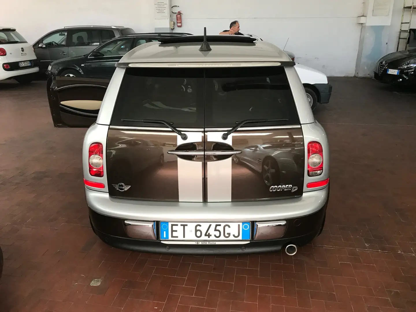 MINI Cooper D Clubman Коричневый - 2