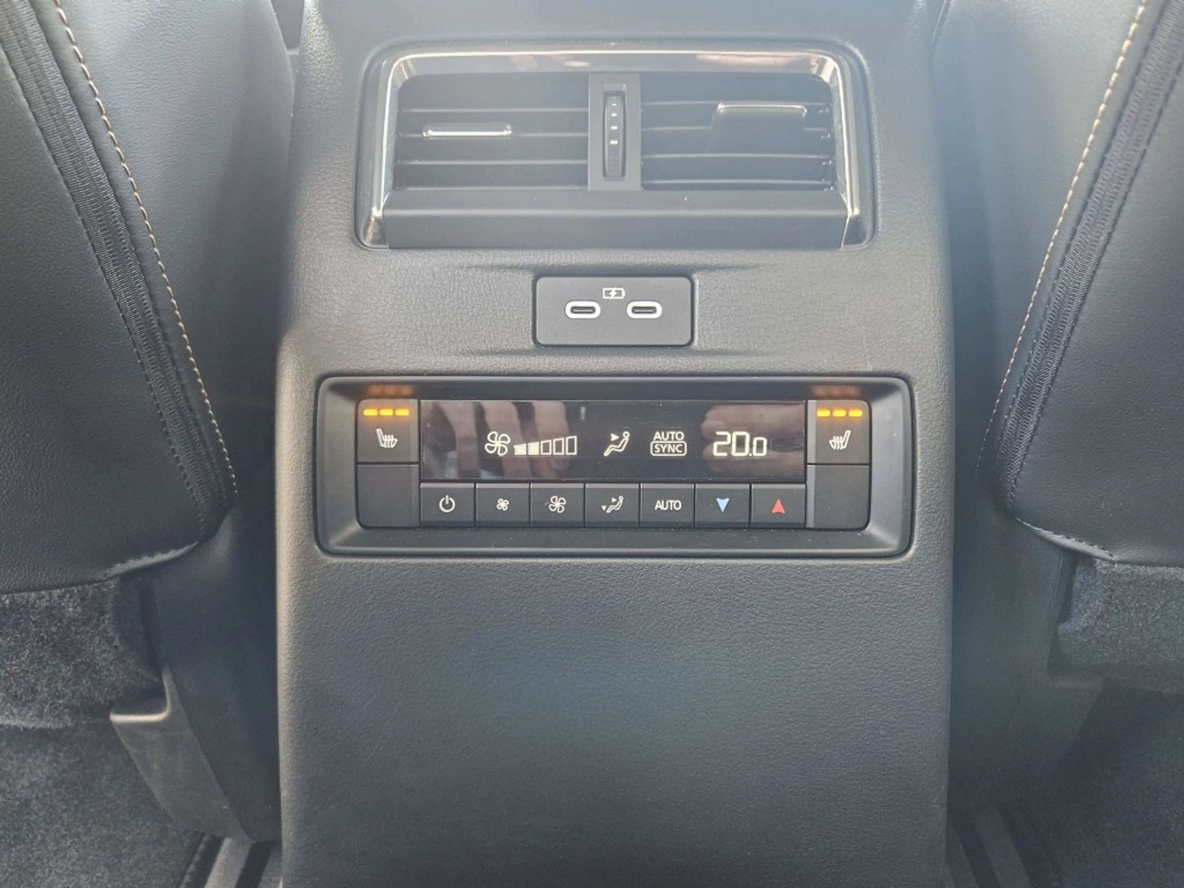 Mazda CX-80 2.5 PHEV Homura Plus — photo 23