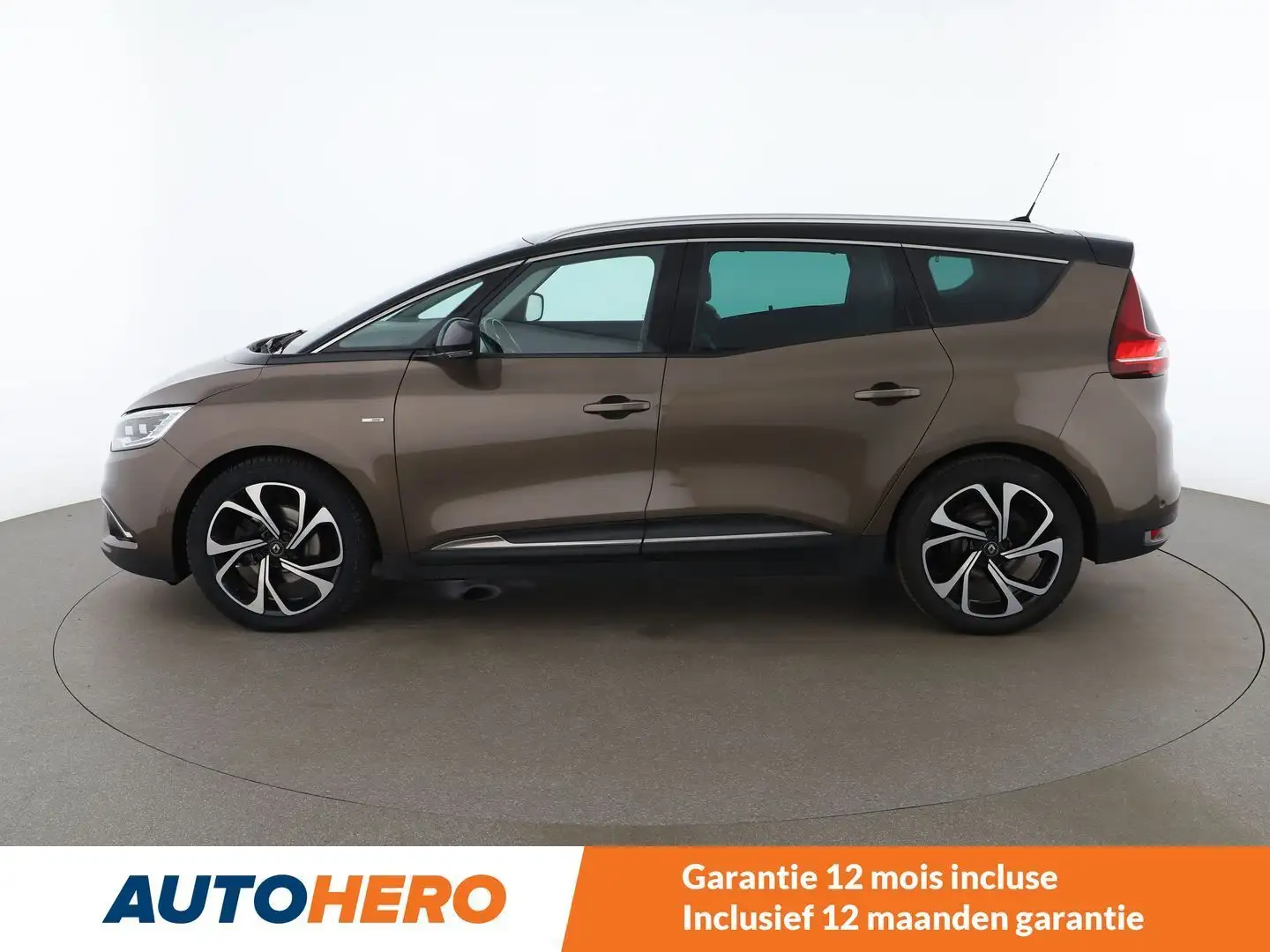 Renault Grand Scenic 1.6 dCi Energy BOSE-Edition bež - 2