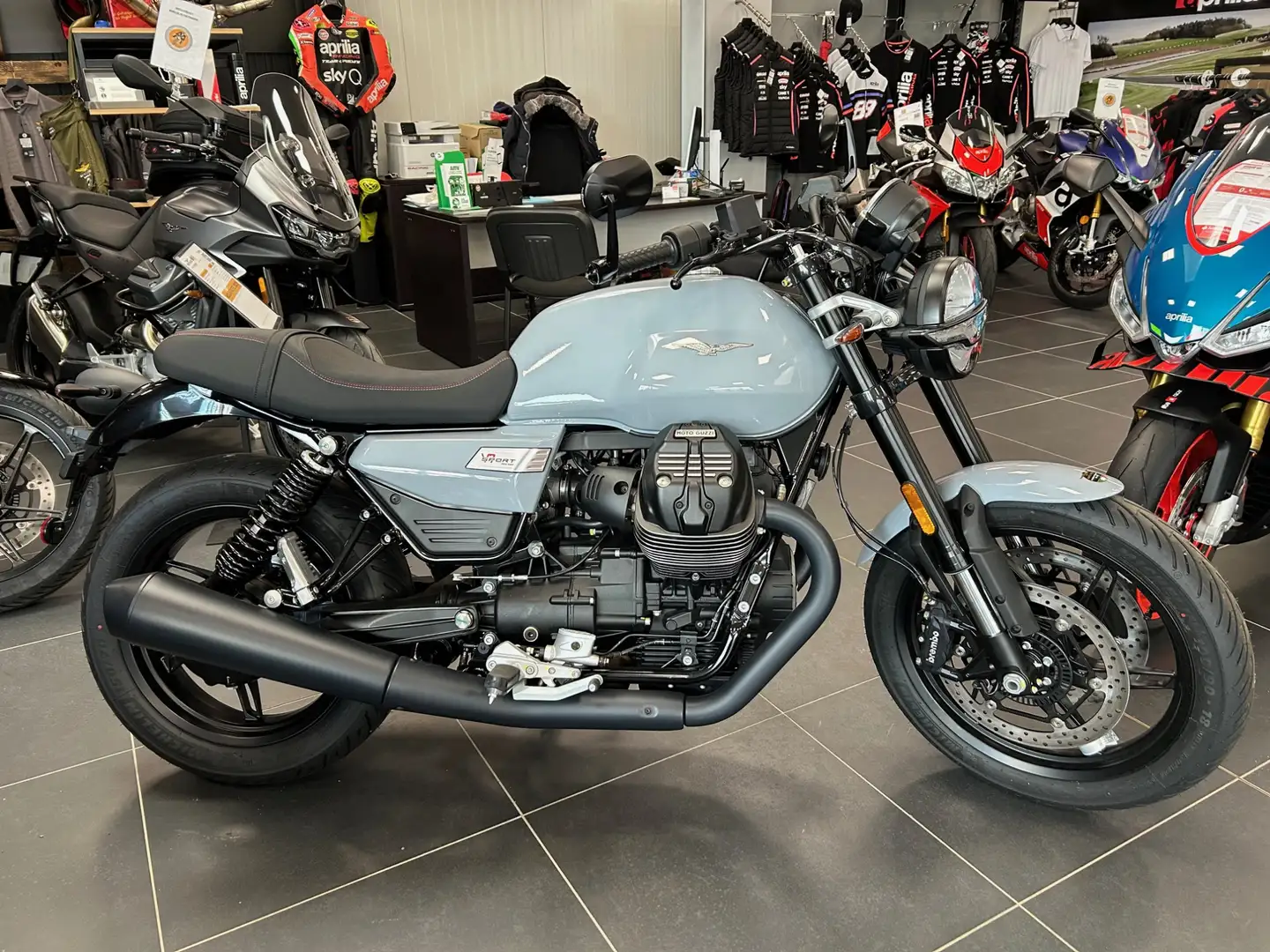 Moto Guzzi V 7 Сірий - 2