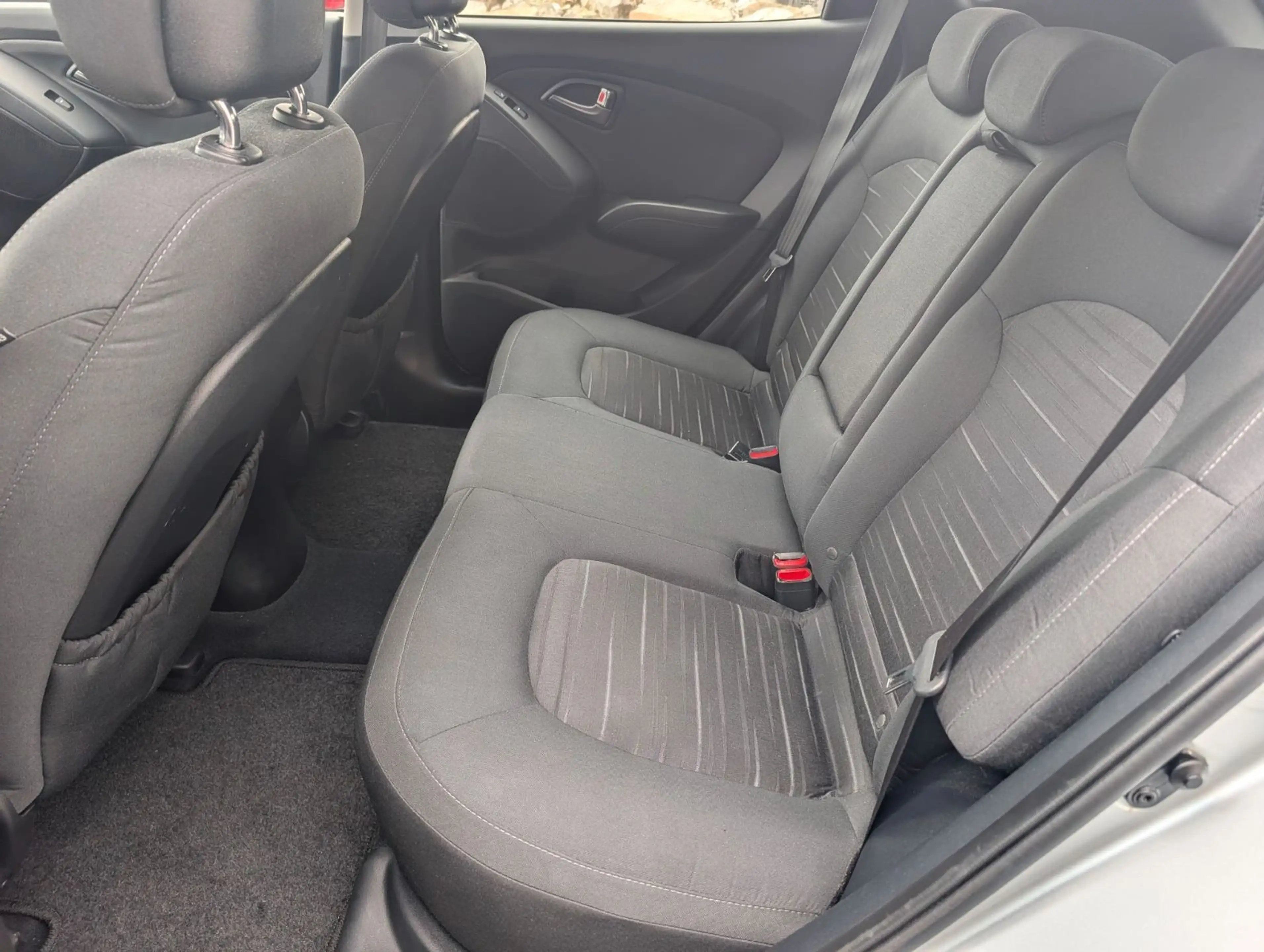 Hyundai iX35 1.6 GDI 2WD *SH*PDC*Tempomat* — photo 6