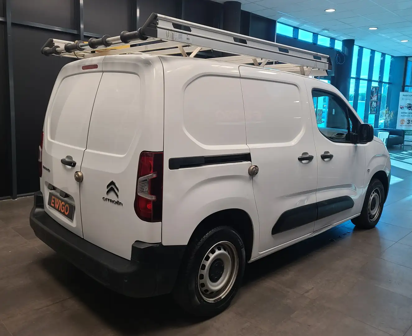 Citroen 1.5 BLUEHDI 100ch L1 START-STOP - 2