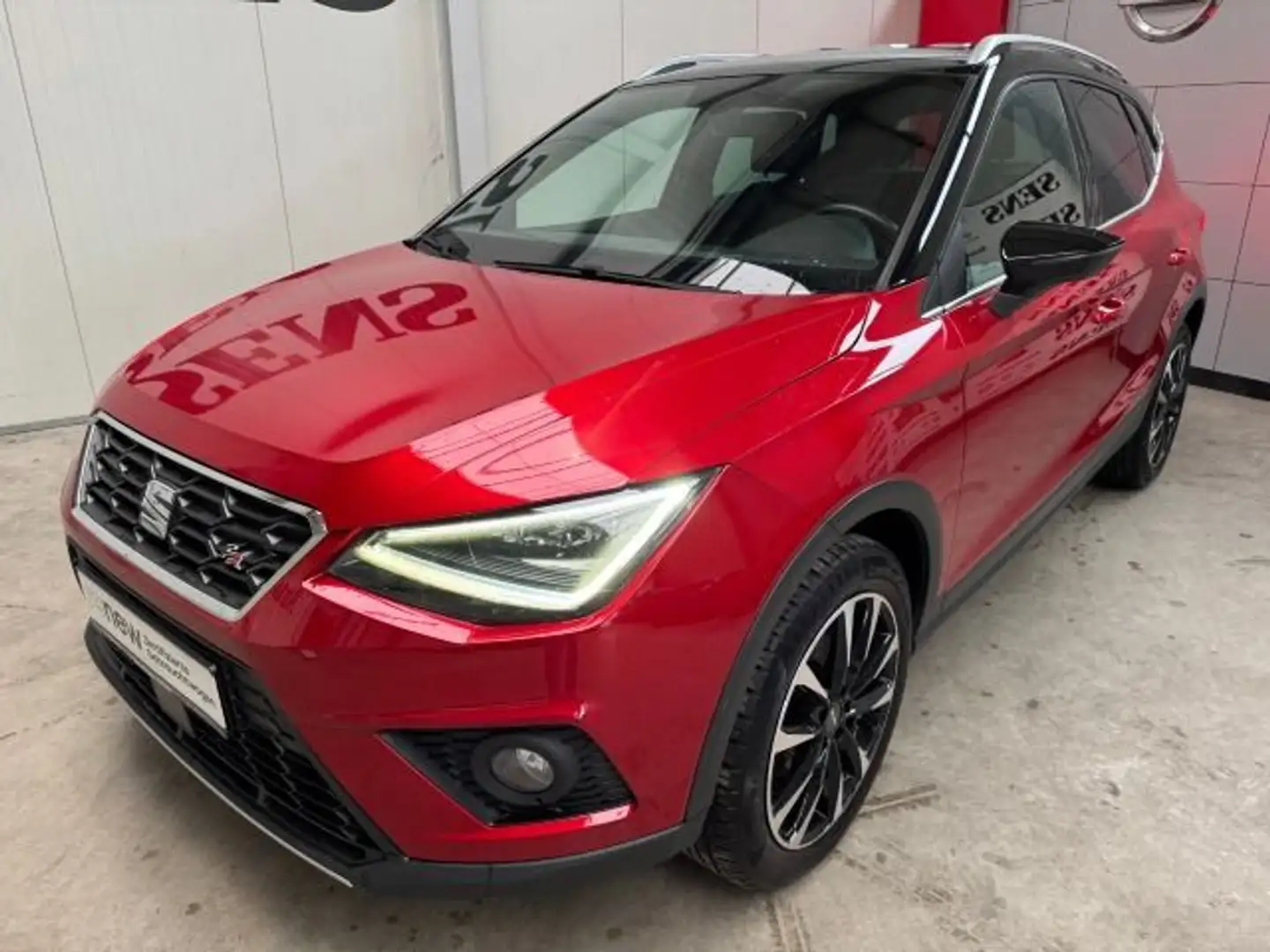 SEAT Arona 1.5 TSI FR 150PS*LED* Rojo - 2