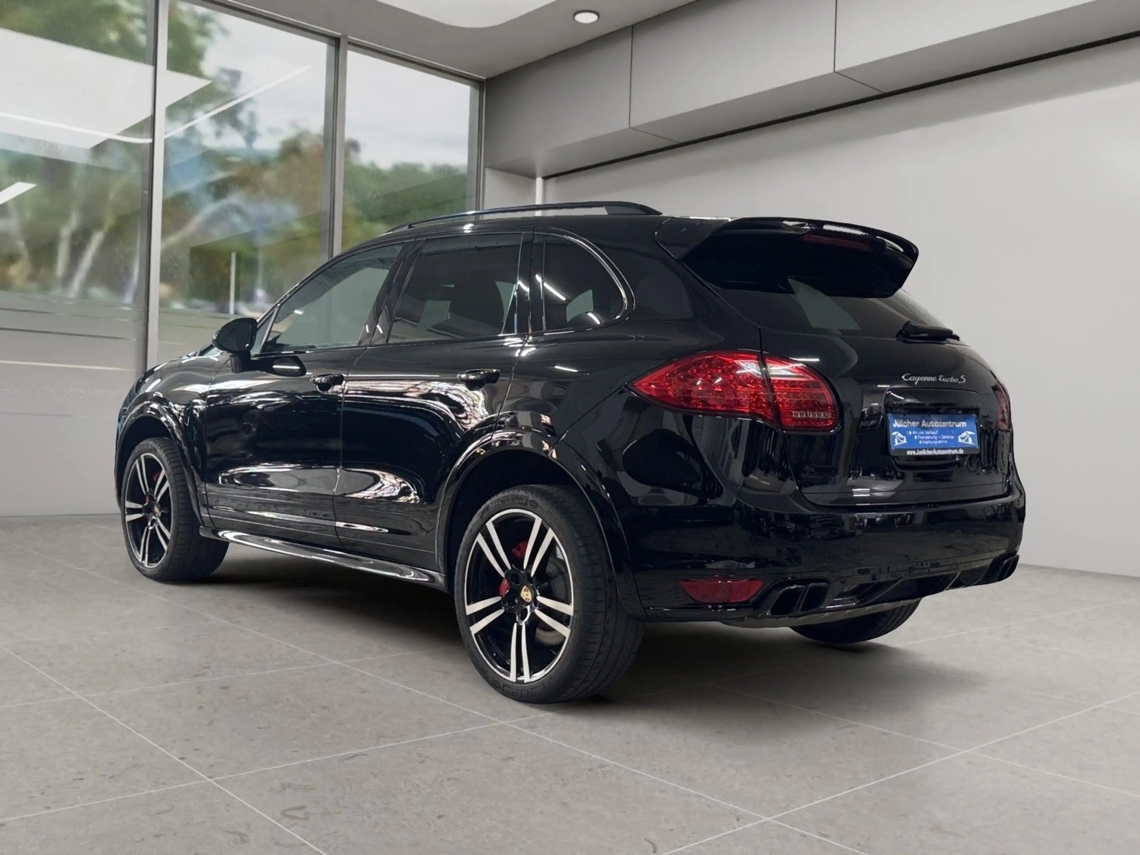 Porsche Cayenne Turbo S Aut., Burmester, Insp. Neu — photo 6