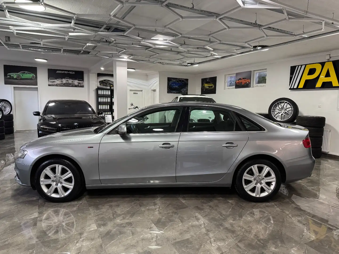 Audi A4 2.0 TFSI Lim. Ambiente / S-Tronic Xenon SHZ Grau - 2