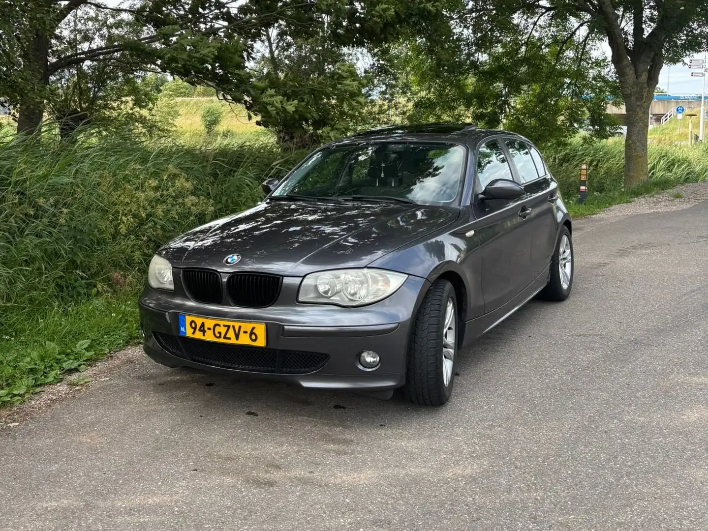 BMW 118 118 118i High Executive Gris - 1